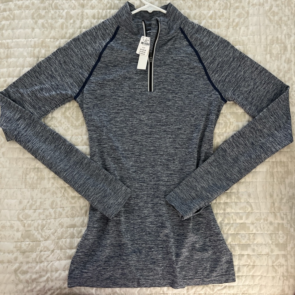 PINK Victoria's Secret Grey and Navy Blue Heather Long Sleeve Athletic Top
